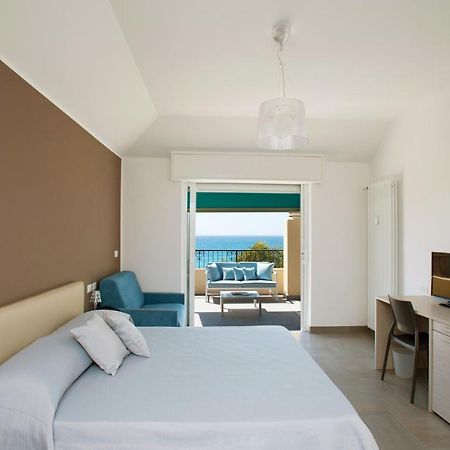 B&B Ligure Rooms Pietra Ligure Exterior photo