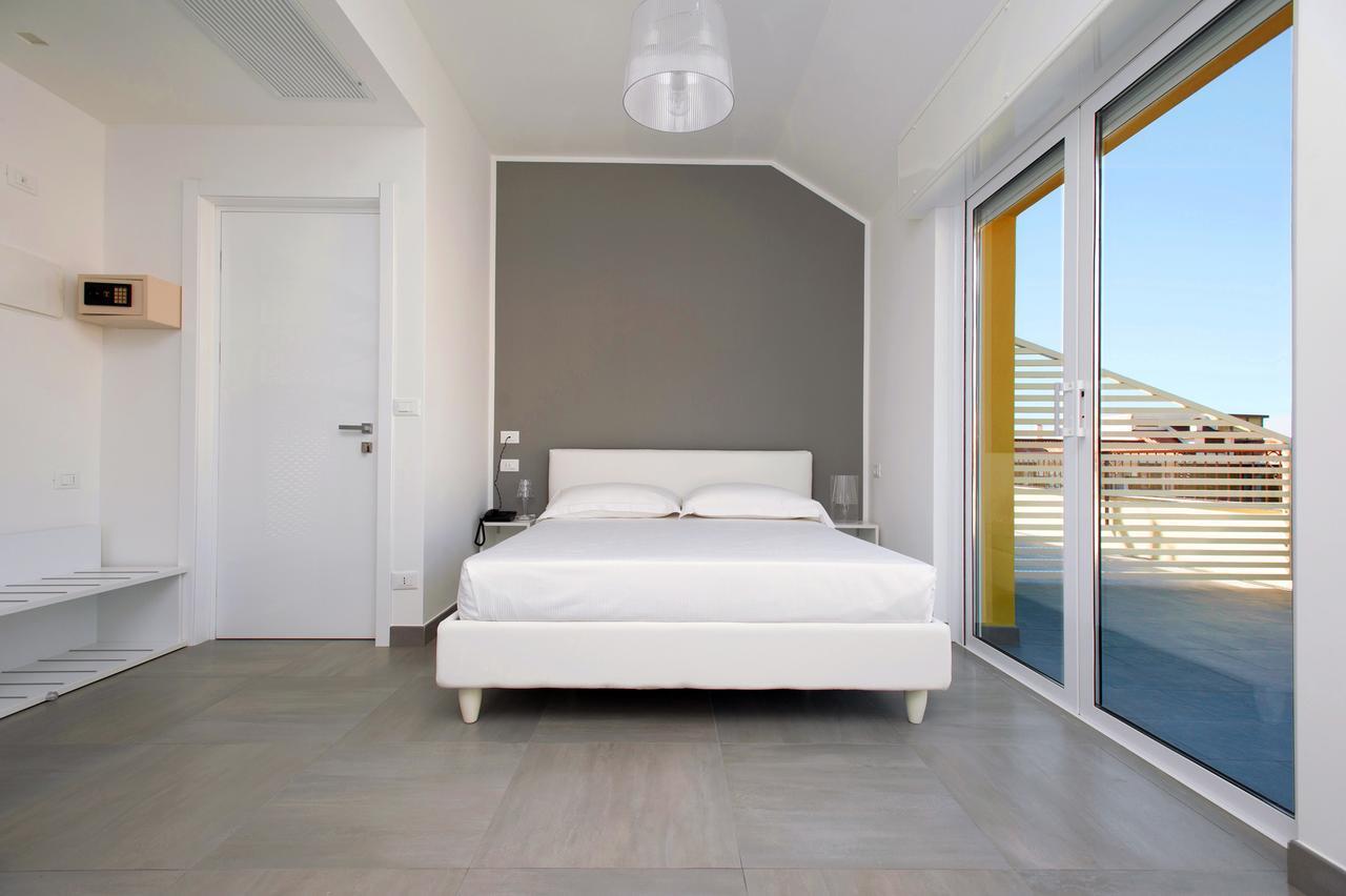 B&B Ligure Rooms Pietra Ligure Exterior photo