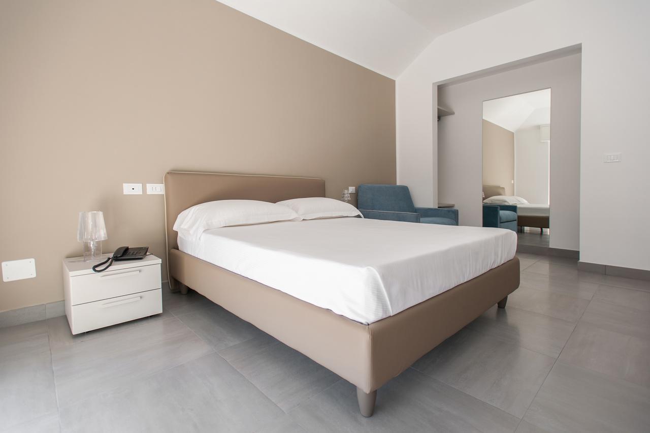 B&B Ligure Rooms Pietra Ligure Exterior photo